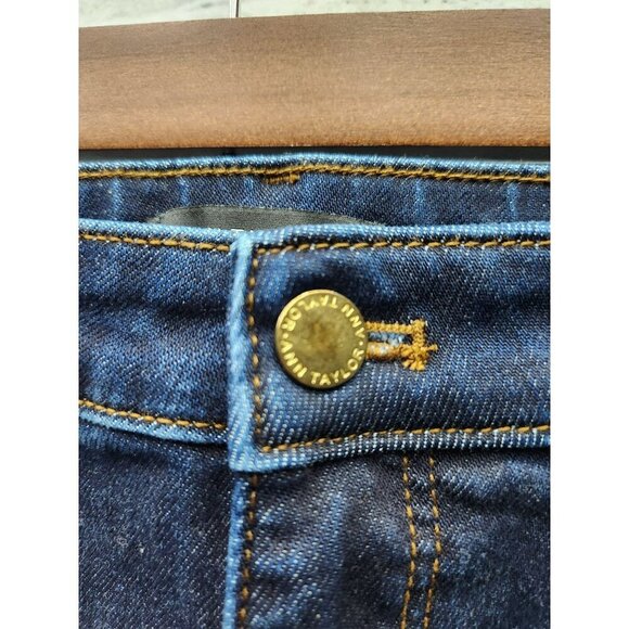 Ann Taylor Curvy Fit Bootcut Jeans Womens Size 10 Blue Denim With Stretch - Picture 2 of 5